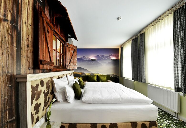 Moments Boutique Hotel