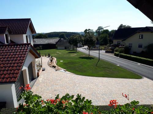 Spacious Apartment In Grimbacheifel Near Forest