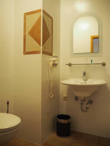 Hotel Paga - Parkgaststaette