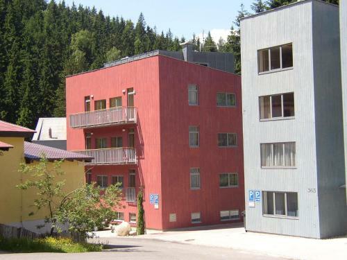Apartm�ny Ados