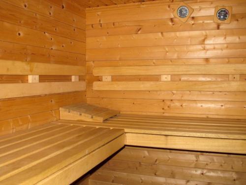 Holiday Home Gut H�rne (wgt200)