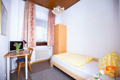 Elim Hotel