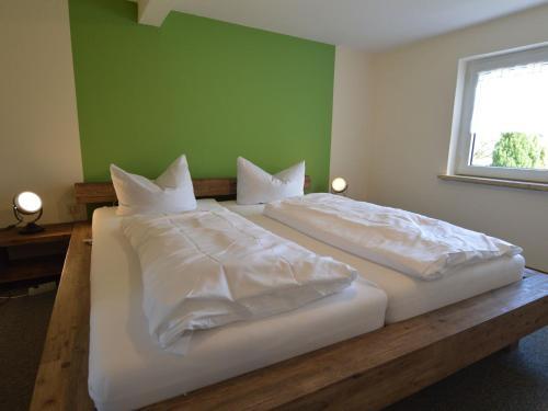 Spacious Holiday Home With Fenced Garden In Morz