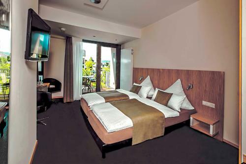 Hostal G�stehaus Und Weingut Bernd Frieden