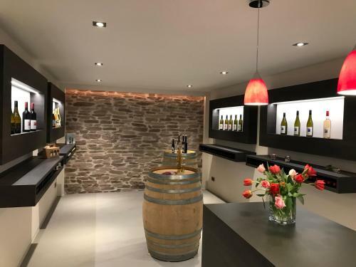 Hostal G�stehaus Und Weingut Bernd Frieden