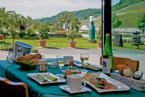 Hostal G�stehaus Und Weingut Bernd Frieden