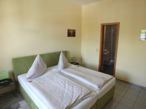 Hostal Rezas Bistro Restaurant G�stehaus