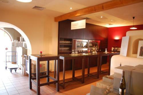 Hotel Consulat Des Weins