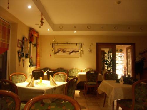 Hostal Waldpension Zum Felsenkeller