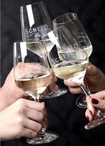 Hostal Wein Und G�stehaus Scheid