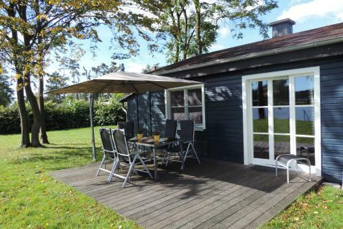 Ferienhaus Seepark Ternsche Mit Bootsanleger