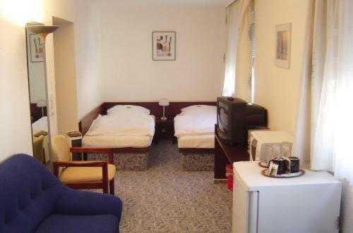 Hostal Hotel & Restaurant Raisch