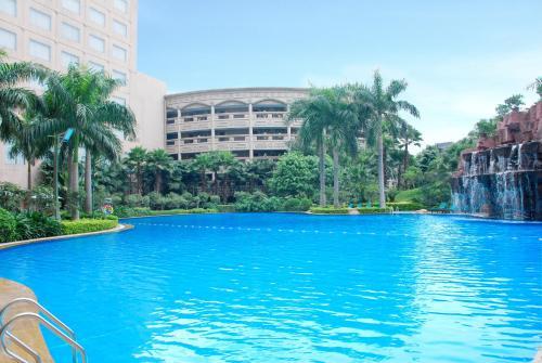 Dongguan Oyc Crown Prince Hotel