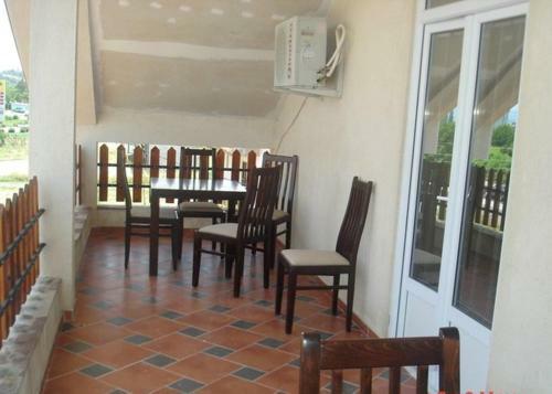 Hostal Apartments Dan Dar