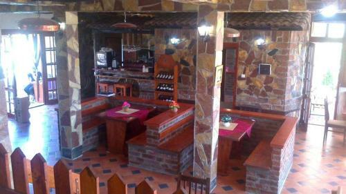 Hostal Apartments Dan Dar