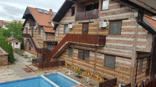 Hostal Apartments Dan Dar