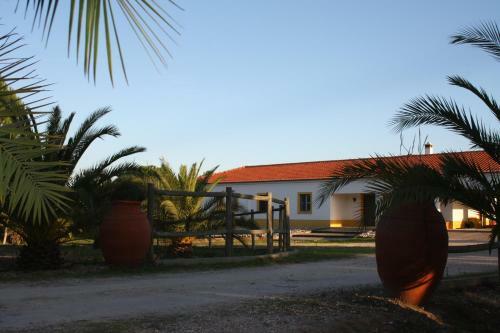 Hostal Monte Mac�rio Alojamento Local