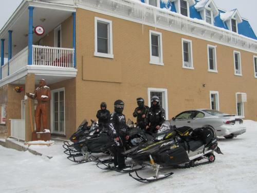 Posada Le Voyageur Inn