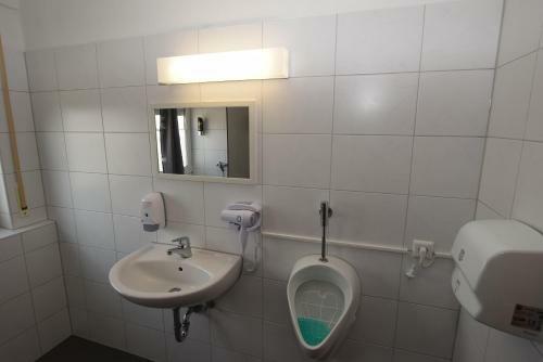 Hostal Monteurzimmer Messe Airport