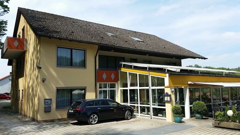 Hostal Hotel-pension Haus Hubertus