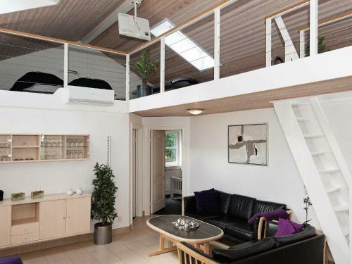 Four-bedroom Holiday Home In Eg�