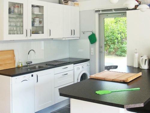 Three-bedroom Holiday Home In Hemmet 75