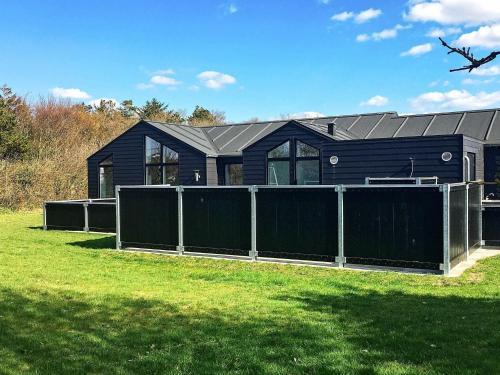 Three-bedroom Holiday Home In Tarm 12