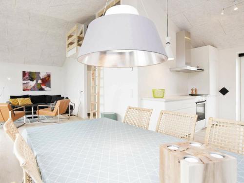 Three-bedroom Holiday Home In Tarm 12