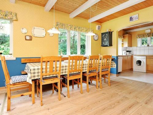 Four-bedroom Holiday Home In N�rre Nebel 11
