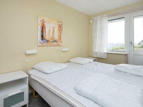 Three-bedroom Holiday Home In Henne 8