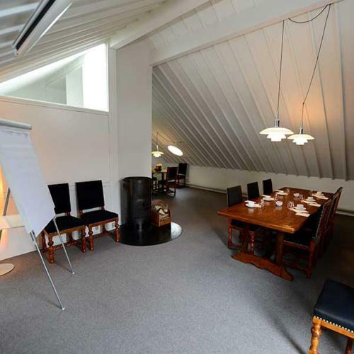 Hotel And Restaurant Fru Larsen
