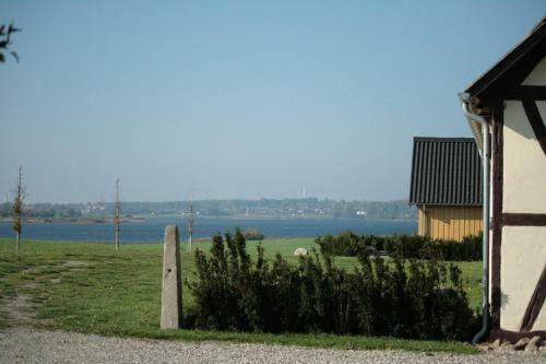 R�dk�rg�rd Bed&breakfast