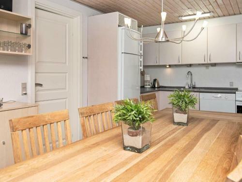 Three-bedroom Holiday Home In �rsted 1