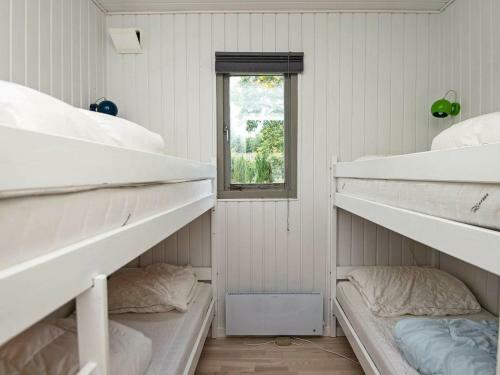 Three-bedroom Holiday Home In �rsted 1