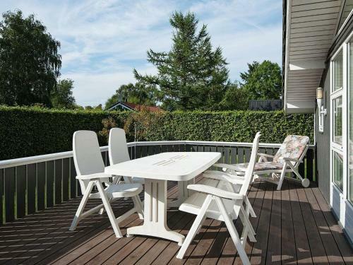 Two-bedroom Holiday Home In Pr�ssebo