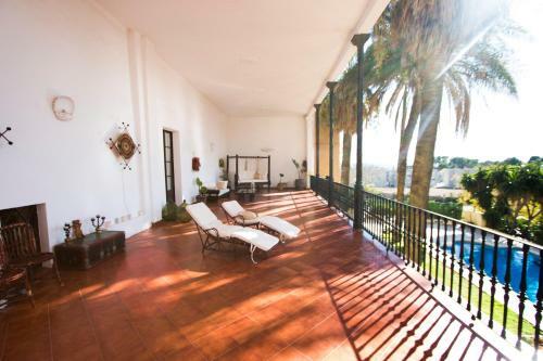 Villa Mansion Banyeres