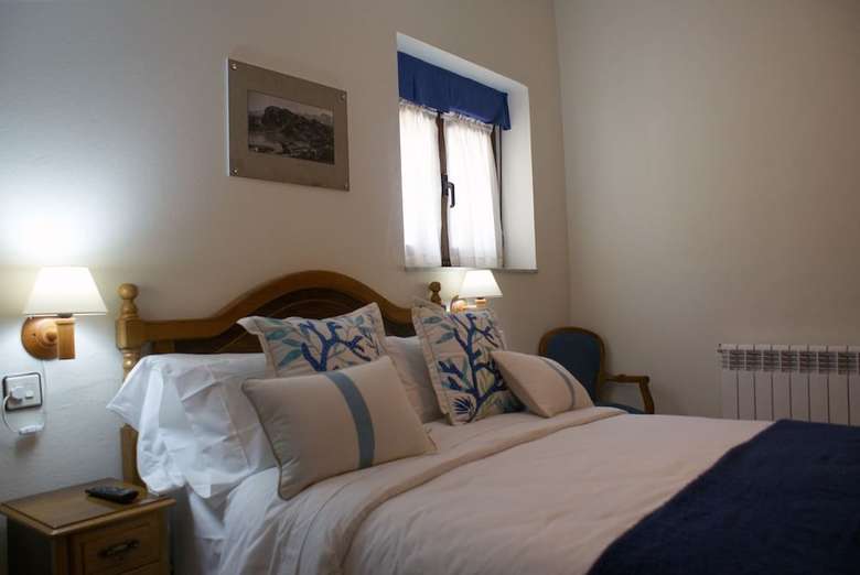 Hotel Casa Rural Priena
