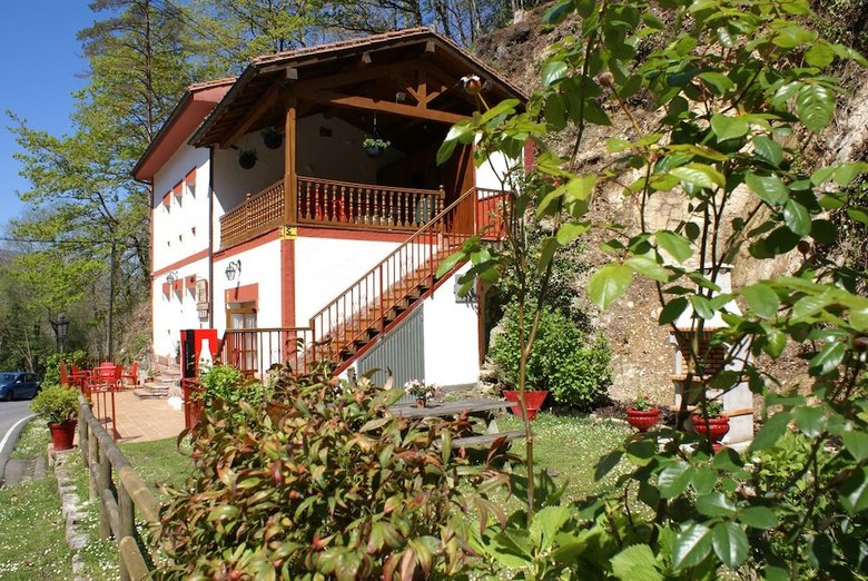 Hotel Casa Rural Priena