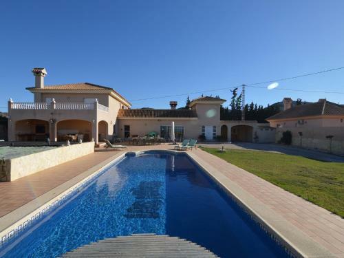 Spacious Villa With Private Pool In El Algar