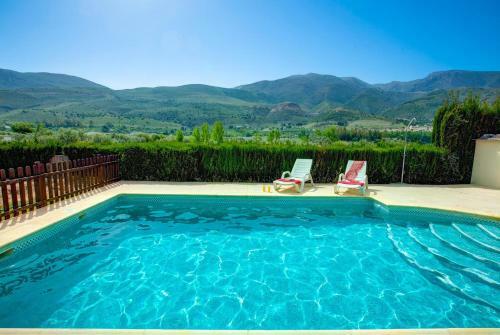 Los Tablones Villa Sleeps 4 Pool Wifi
