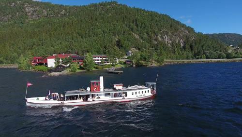 Revsnes Hotel