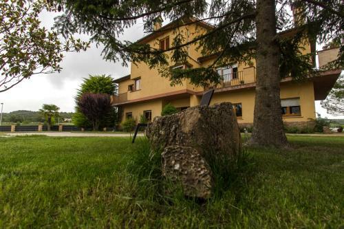 Villa Llu�anes