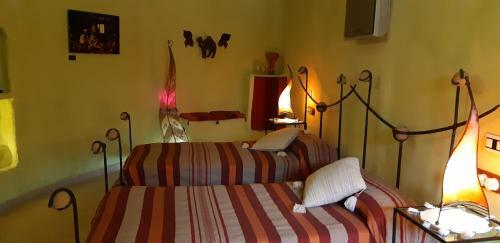Hotel Cueva Tardienta Monegros