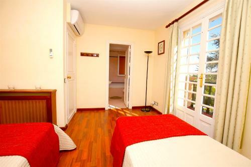 Villa Son Vida Home And Golf