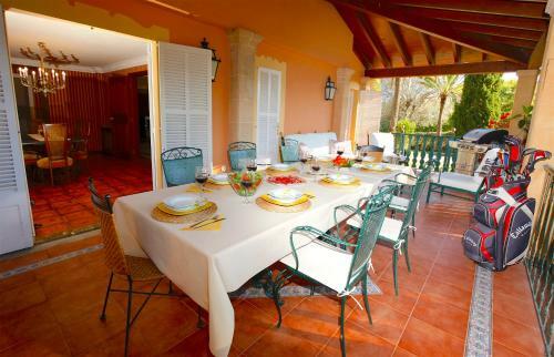 Villa Son Vida Home And Golf