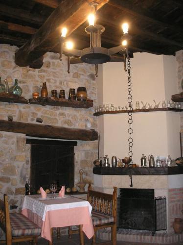 Agroturismo La Posada De Vi��n - Casa Reda