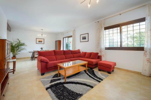 Villa Aig�es Blanques