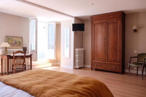 Hotel H�tel Piellenia