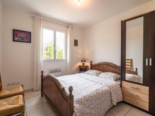 Quaint Villa In Aigues-vives With Private Pool
