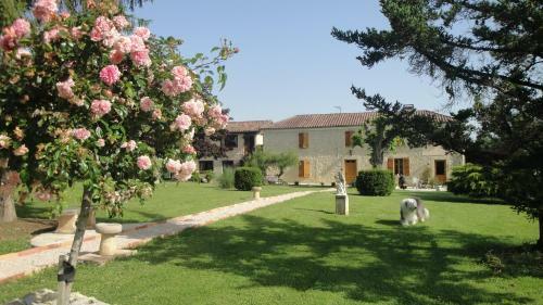 Bed & Breakfast Domaine De Poudos
